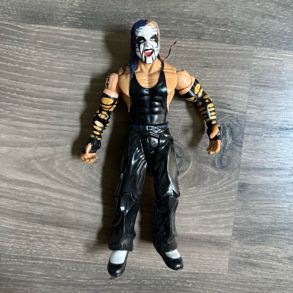 Vintage 2004 WWE WWF Jeff Hardy Wrestling 7” Action Figure